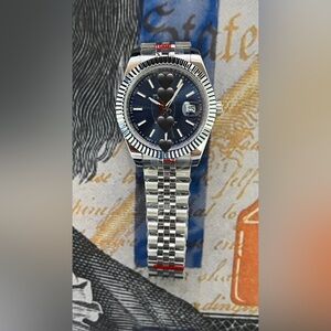 Men’s Luxury Style Automatic Stainless Steel Watch Blue Dial 41mm